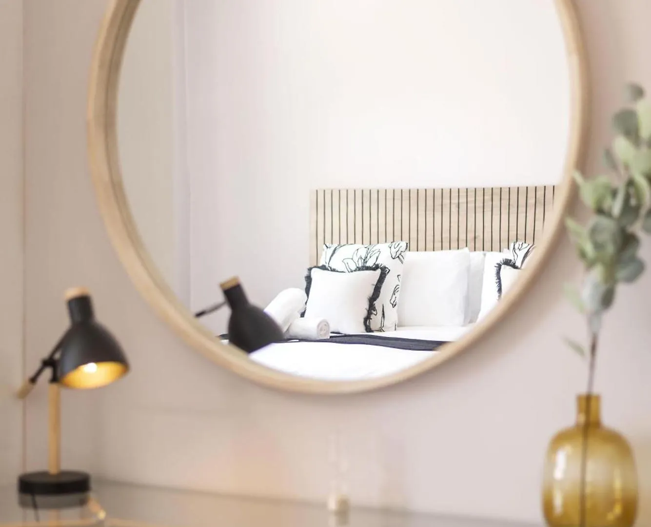Knightsbridge 1-Bed Seaside Apartment Cape Town South Africa